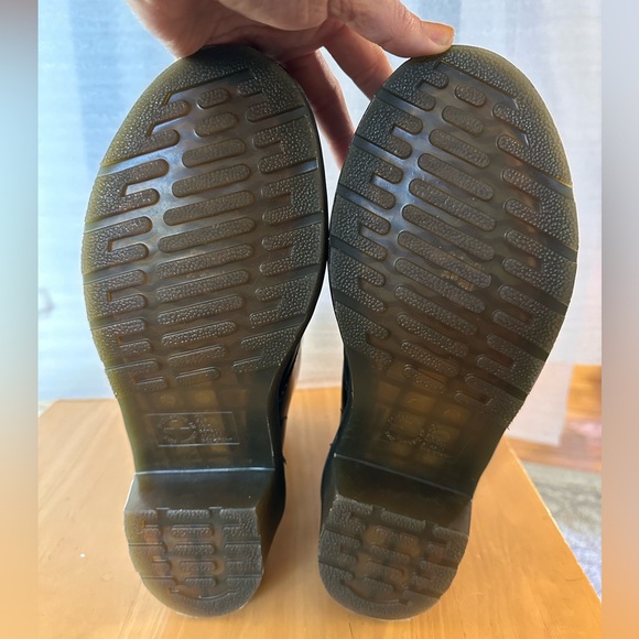 Lace up Dr Martens boots - Picture 4 of 7